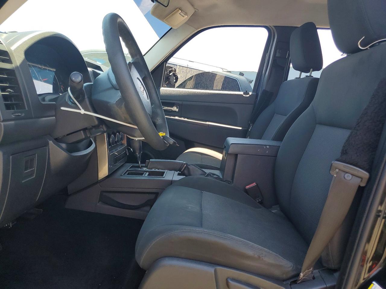 2009 Jeep Liberty Sport Black vin: 1J8GP28K39W530641