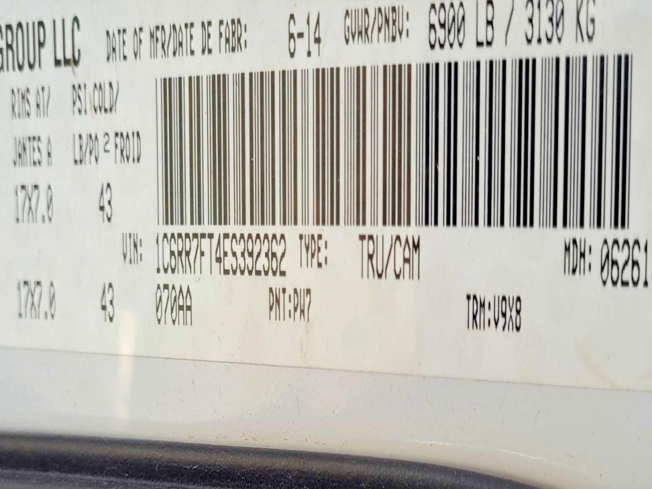 2014 Ram 1500 St White vin: 1C6RR7FT4ES392362