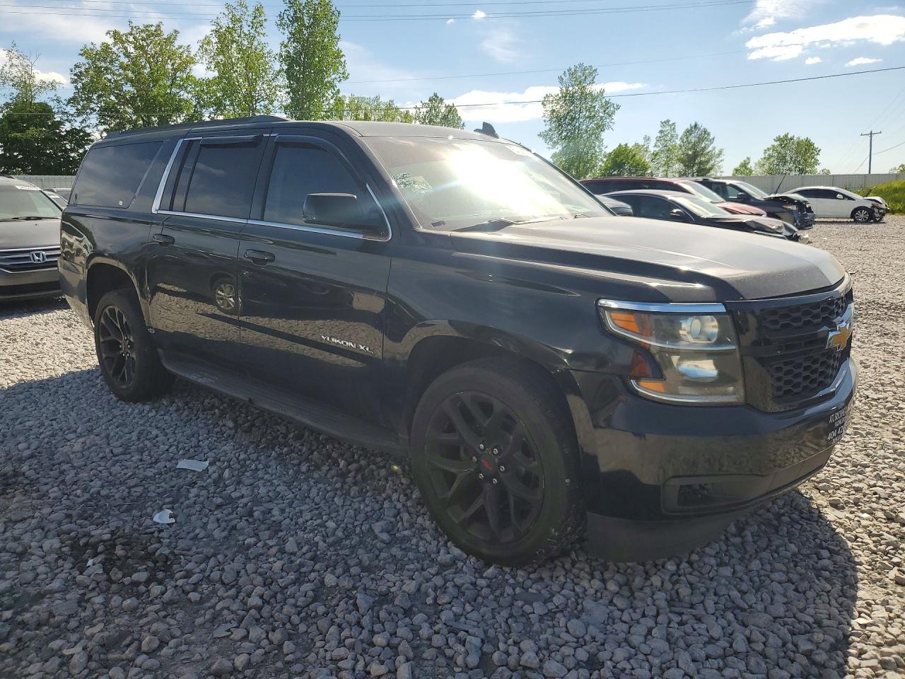 2019 Chevrolet Suburban K1500 Lt Черный vin: 1GNSKHKC6KR143937