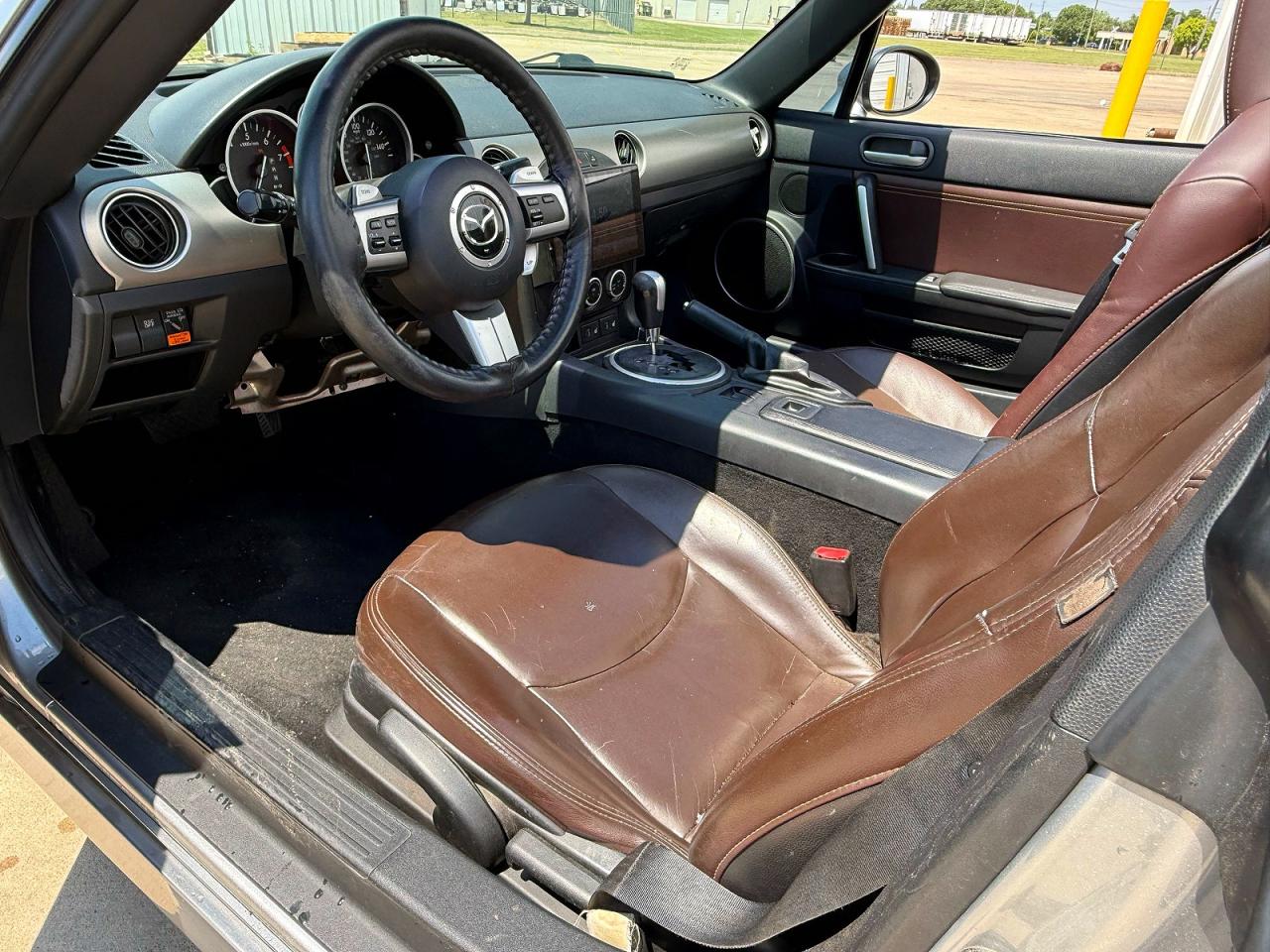 2009 Mazda Mx-5 Miata Silver vin: JM1NC26F290204381