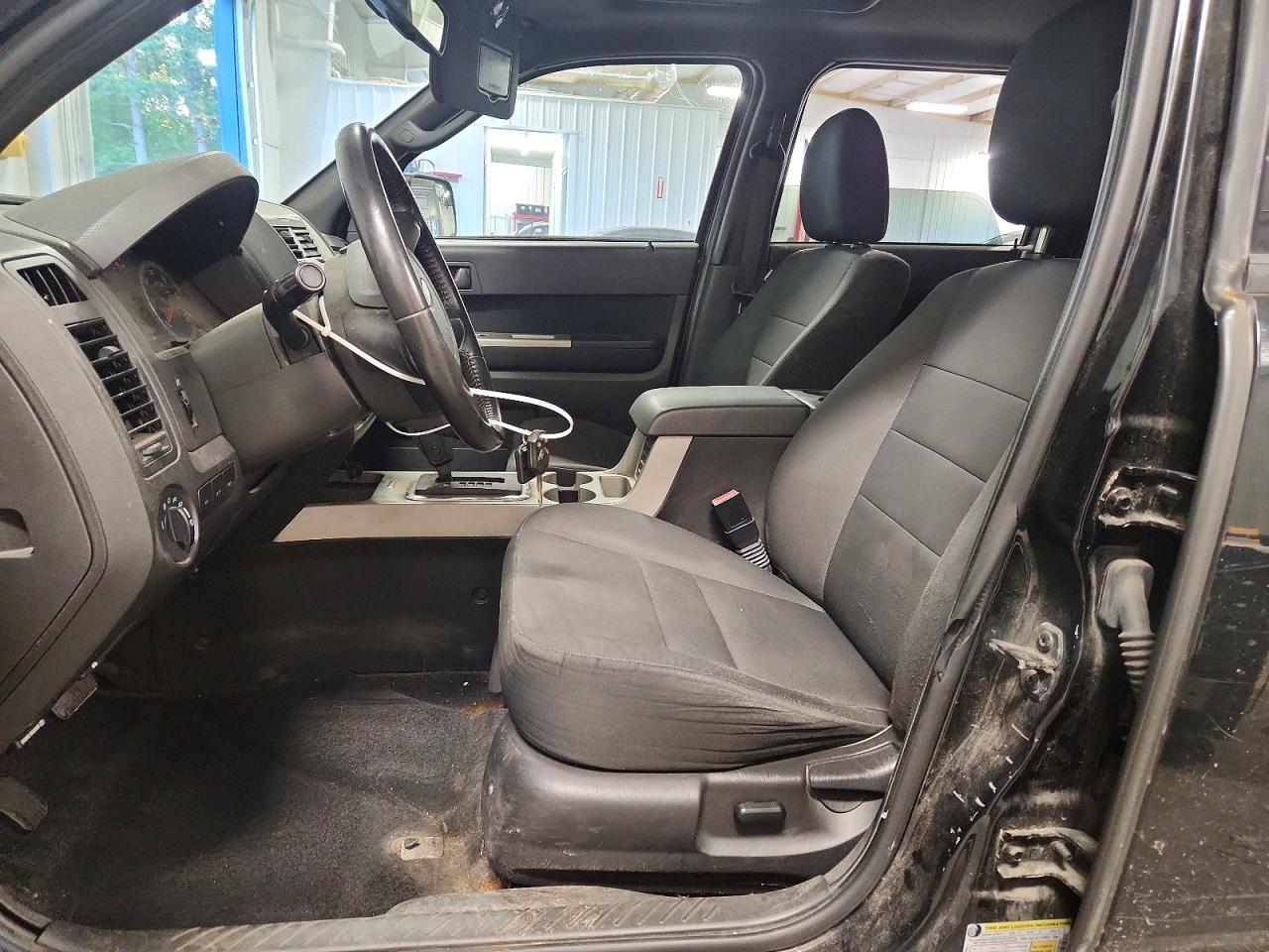 2010 Ford Escape Xlt Black vin: 1FMCU9D77AKB52839