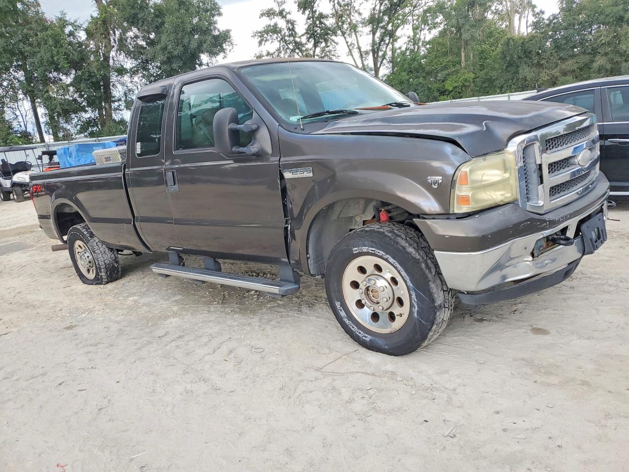 2005 Ford F250 Super Duty Gray vin: 1FTSX21Y05EC13738