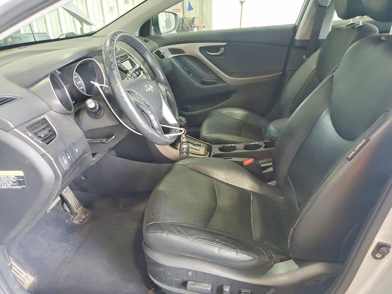 2013 Hyundai Elantra Limited Серебряный vin: KMHDH4AE5DU693847
