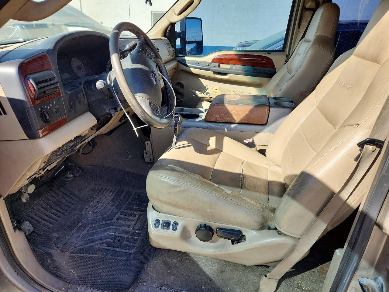 2005 Ford F350 Super Duty Коричневый vin: 1FTWW33P95EB10865