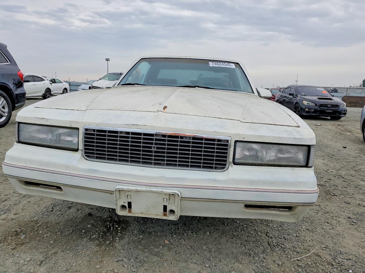 1987 Chevrolet Monte Carlo Белый vin: 1G1GZ11HXHR111461