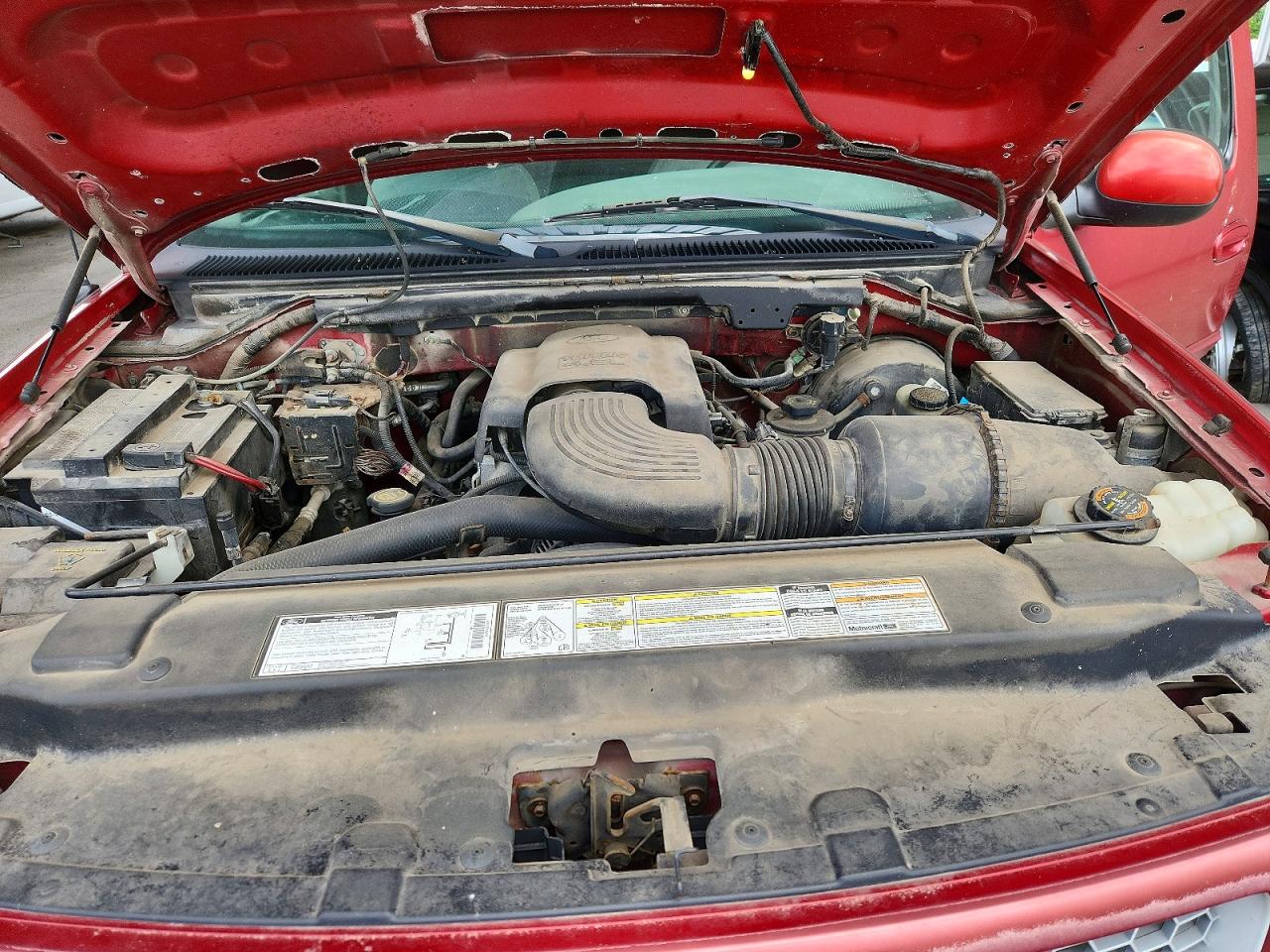 1999 Ford F150 Red vin: 1FTRX18W7XNB71889