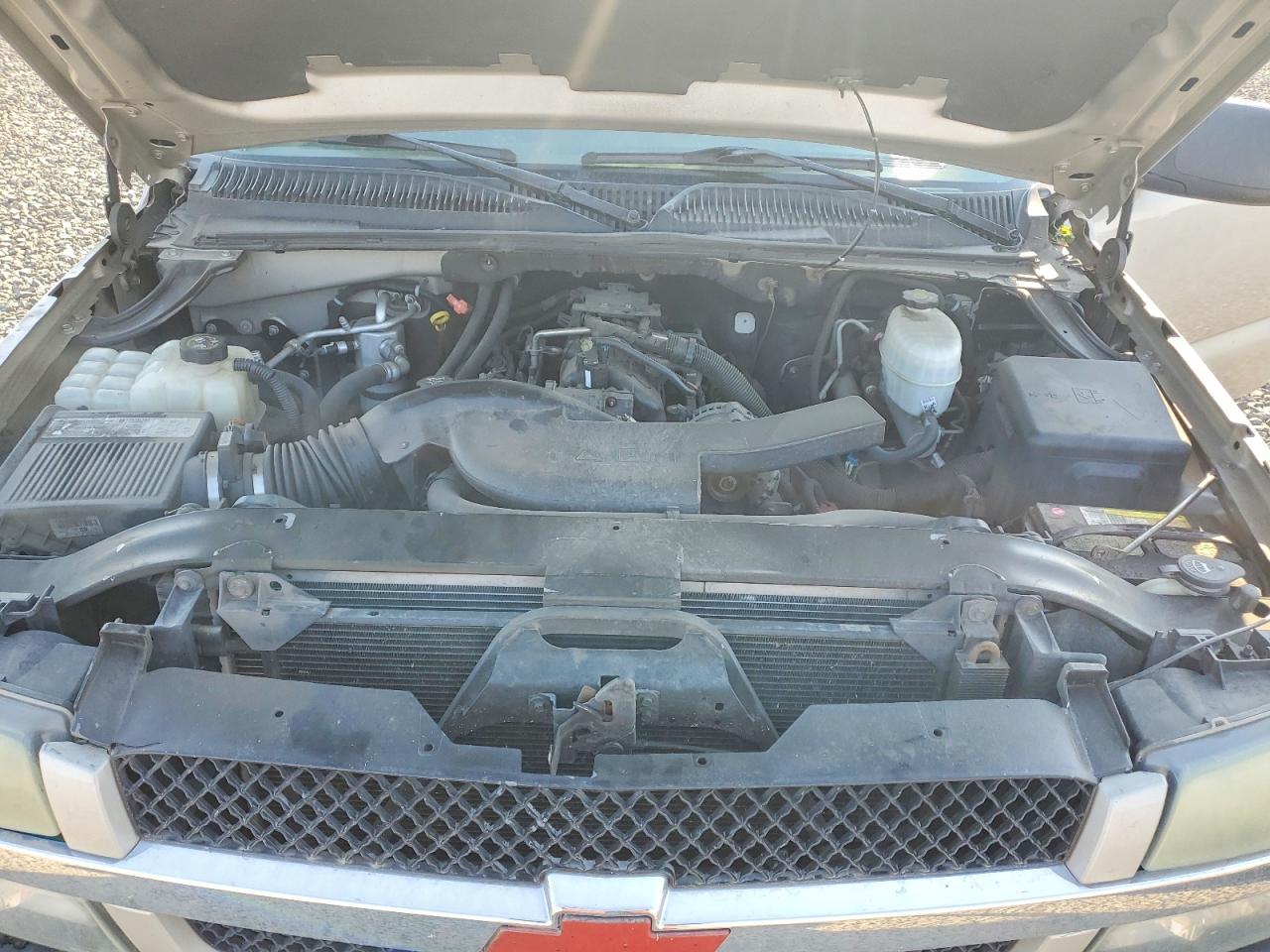 2005 Chevrolet Avalanche K1500 Silver vin: 3GNEK12Z35G229655