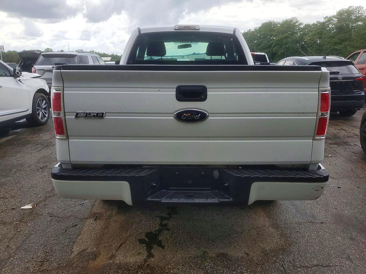 2009 Ford F150 White vin: 1FTRF12W49KA97573