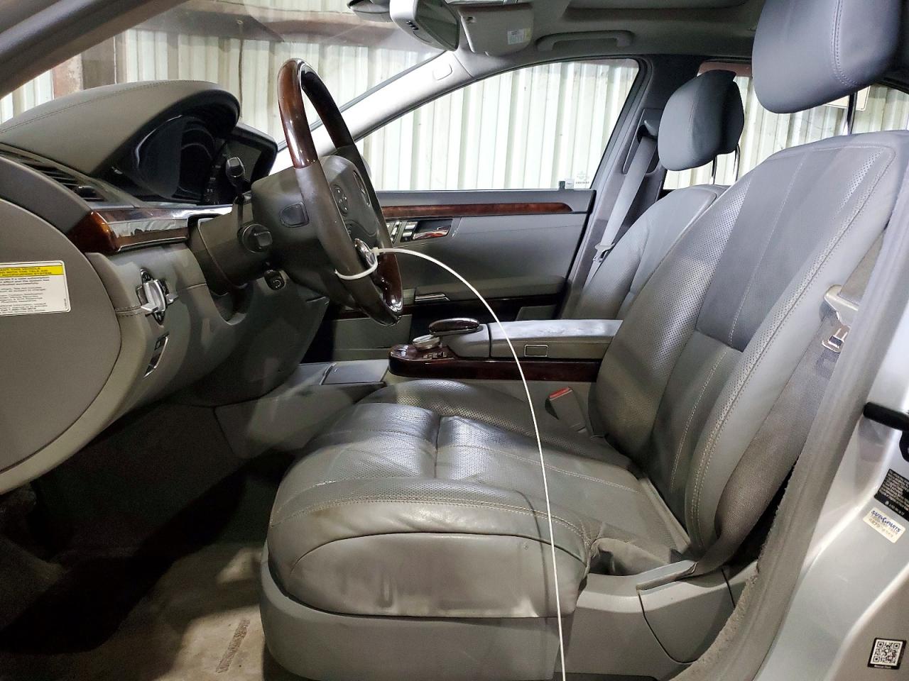 2007 Mercedes-benz S 600 Silver vin: WDDNG76X87A089759