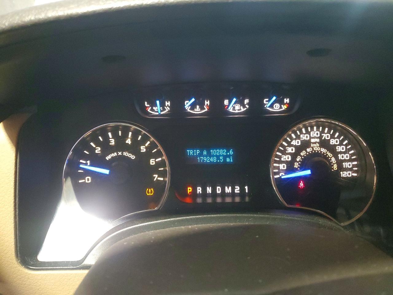 2011 Ford F150 Super Cab White vin: 1FTFX1EF1BFA14868