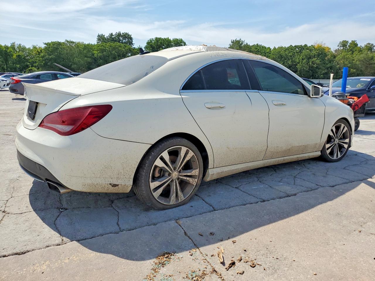 2014 Mercedes-benz Cla 250 White vin: WDDSJ4EBXEN160488
