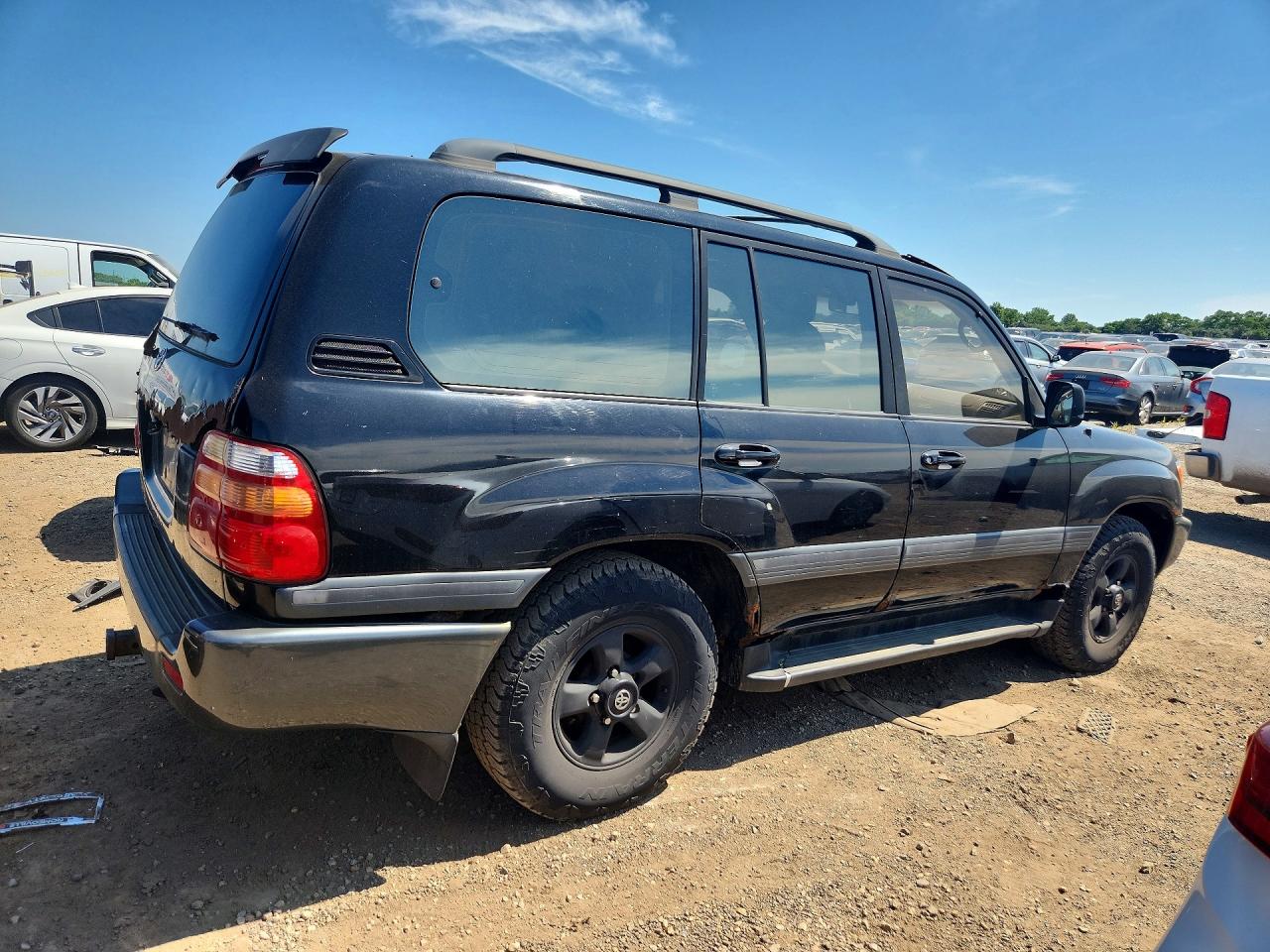 1998 Toyota Land Cruiser Base Black vin: JT3HT05J9W0015962