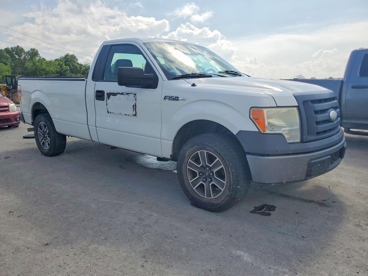 2009 Ford F150 Белый vin: 1FTRF12W19KB33073