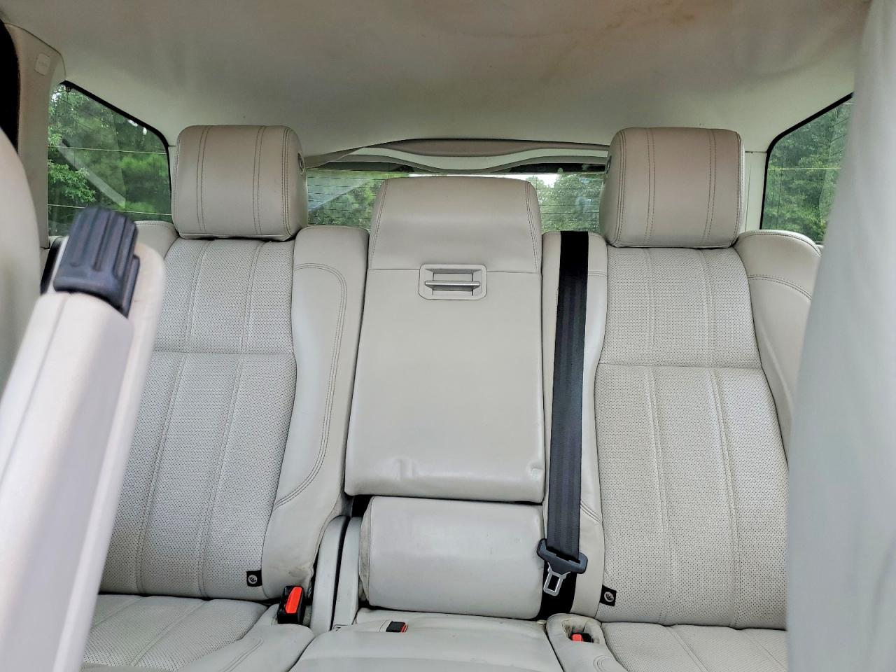 2013 Land Rover Range Rover Hse Silver vin: SALGS2DF7DA100379
