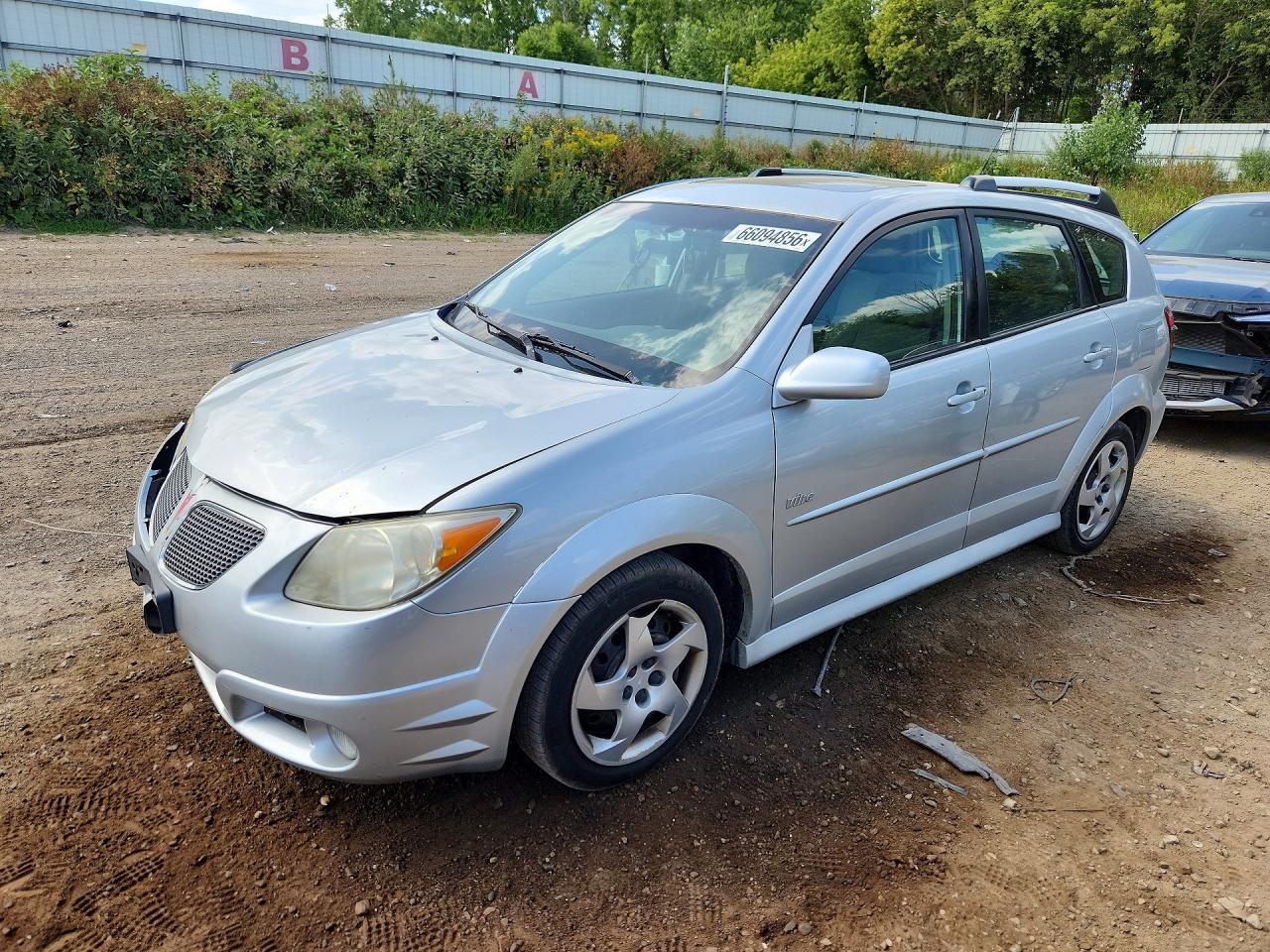 2008 Pontiac Vibe Silver vin: 5Y2SL65828Z422859