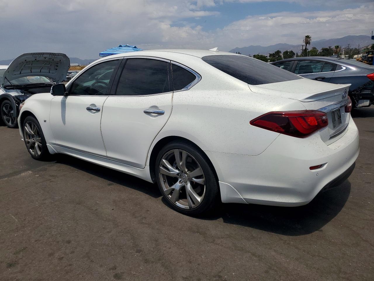 2015 Infiniti Q70 3.7 White vin: JN1BY1AP3FM542703