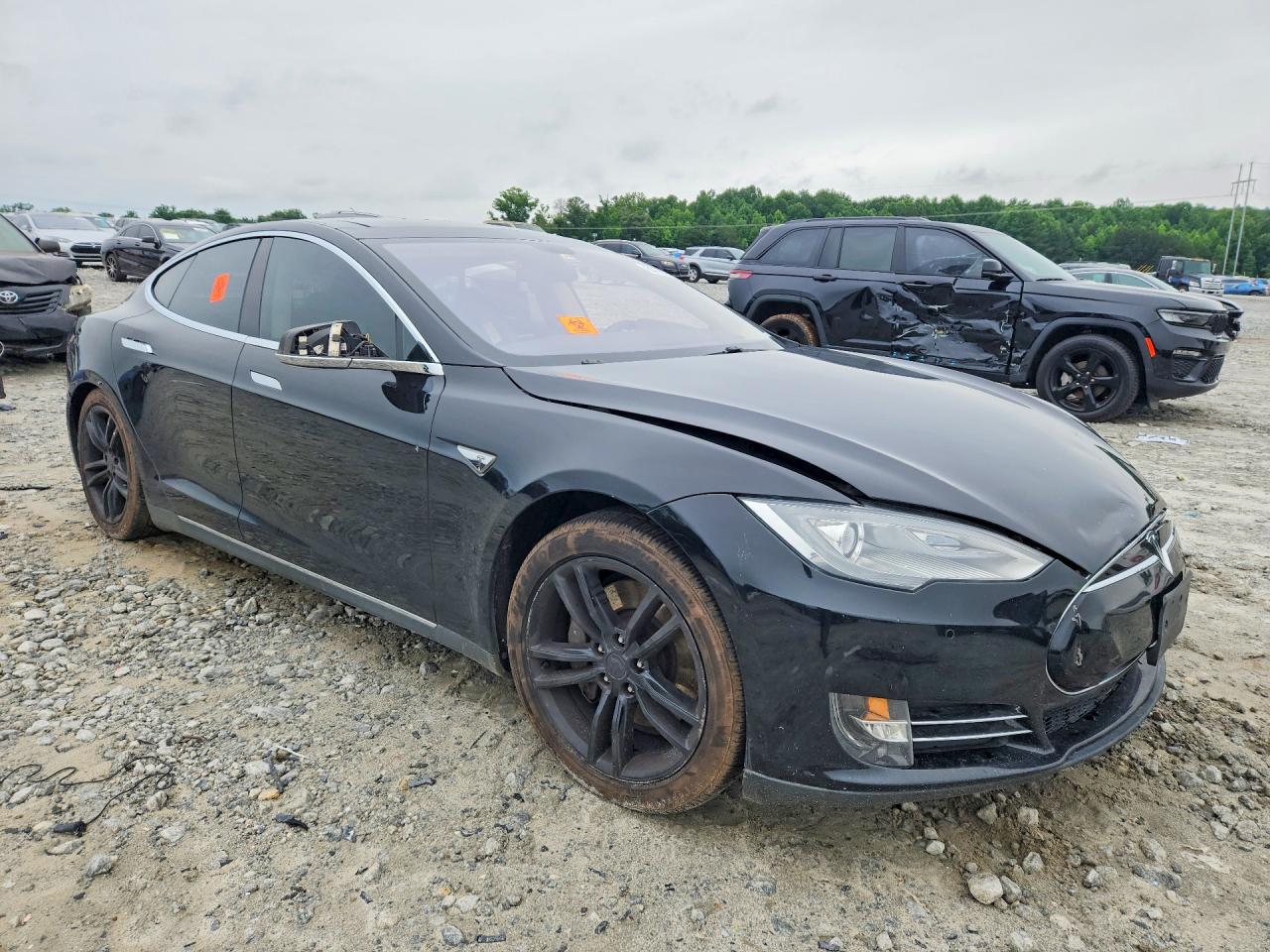 2013 Tesla Model S Black vin: 5YJSA1CN3DFP26350