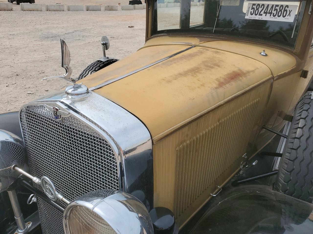 1930 Cadillac Lasal Limo Two Tone vin: 612115