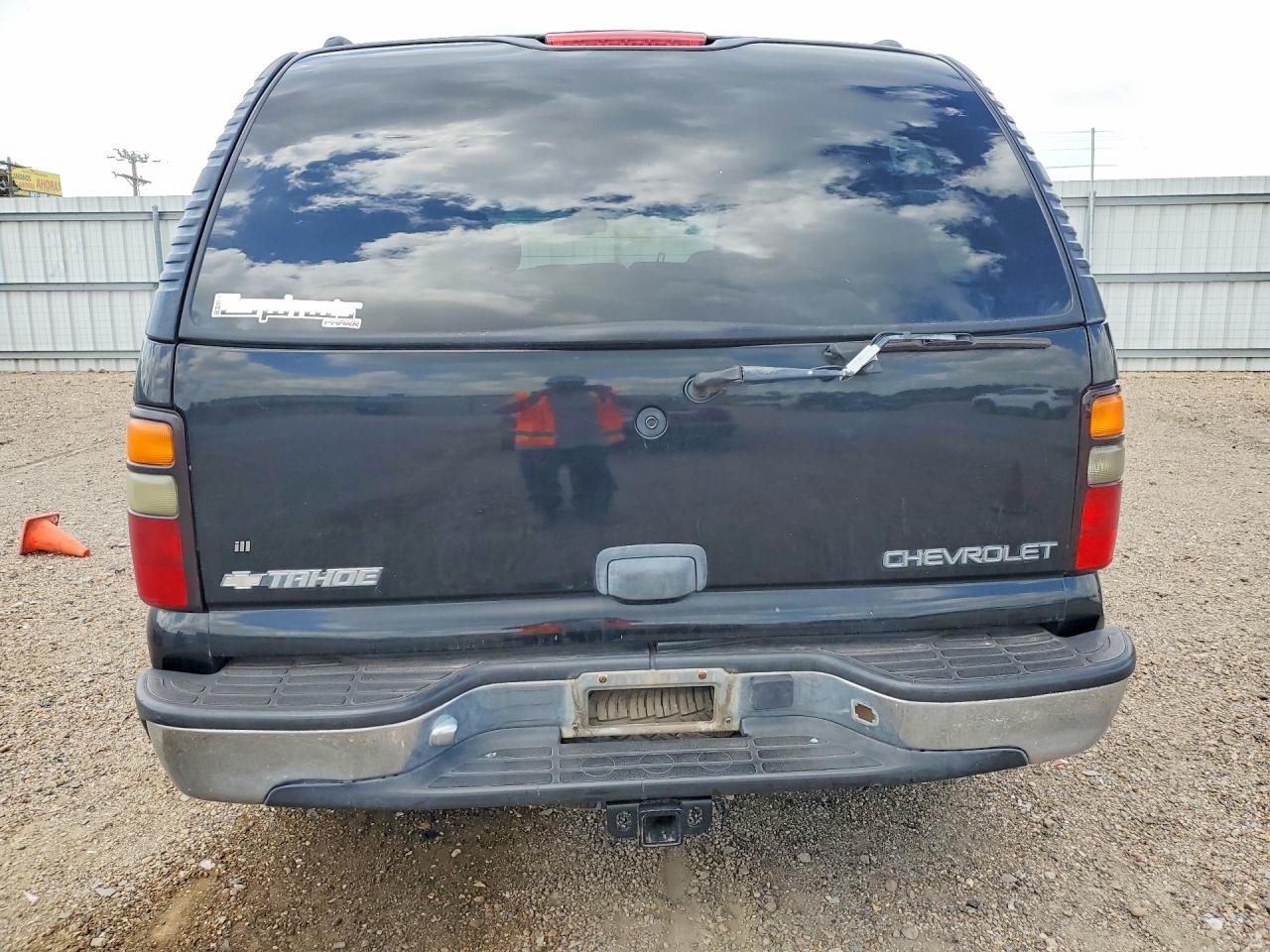 2004 Chevrolet Tahoe C1500 Черный vin: 1GNEC13V34R321355