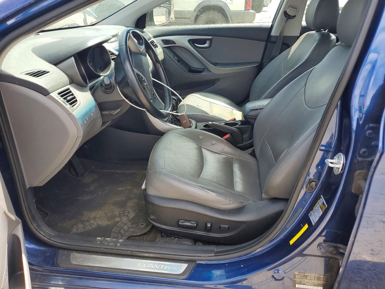 2016 Hyundai Elantra Limited Blue vin: 5NPDH4AE3GH723480