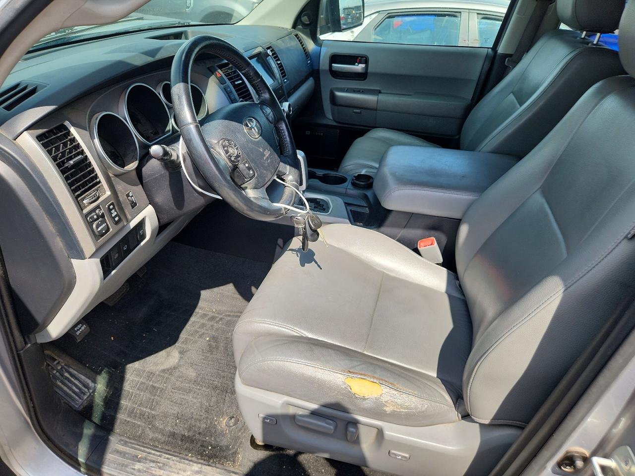2013 Toyota Sequoia Limited Silver vin: 5TDJY5G15DS090452