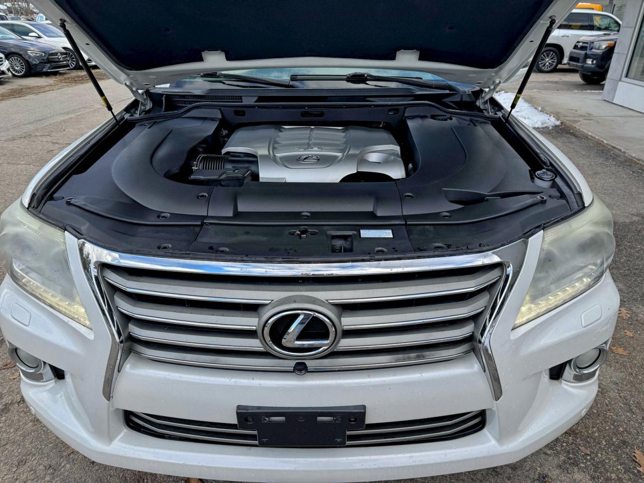 2013 Lexus Lx 570 Белый vin: JTJHY7AXXD4129441
