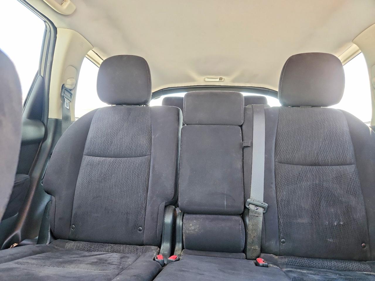 2013 Nissan Pathfinder S Silver vin: 5N1AR2MM6DC631564