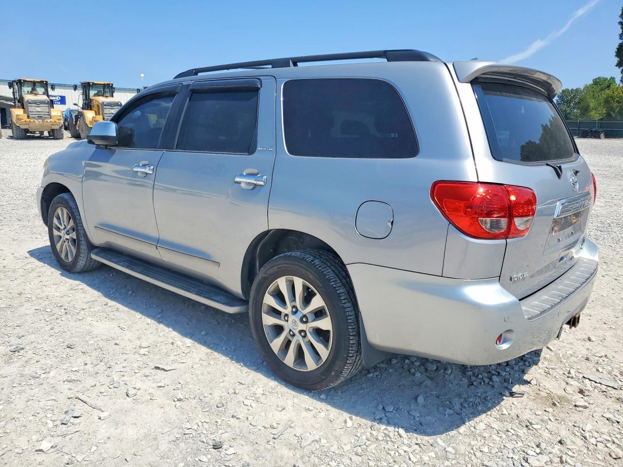 2010 Toyota Sequoia Limited Silver vin: 5TDJW5G1XAS026084