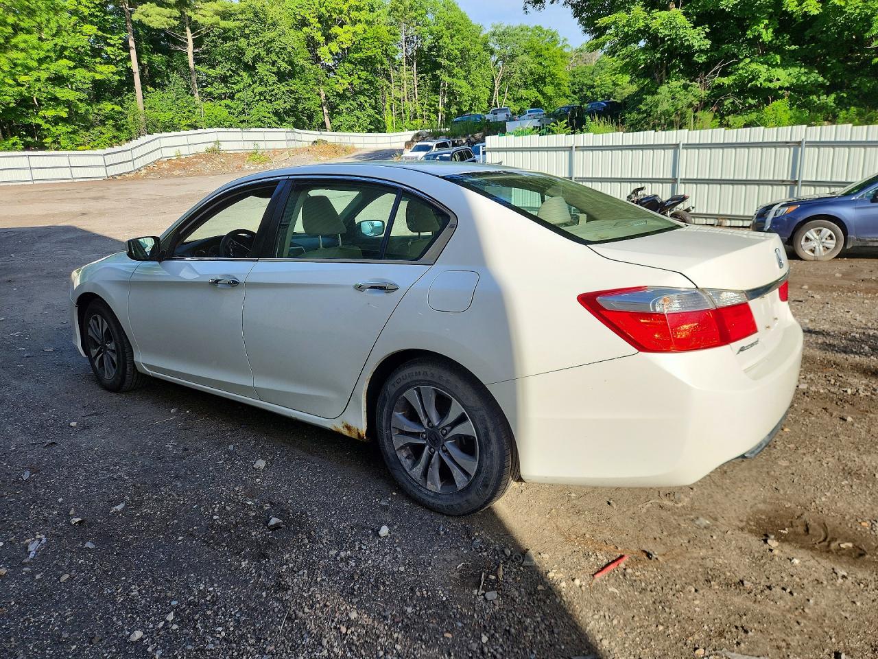 2015 Honda Accord Lx White vin: 1HGCR2F31FA220705