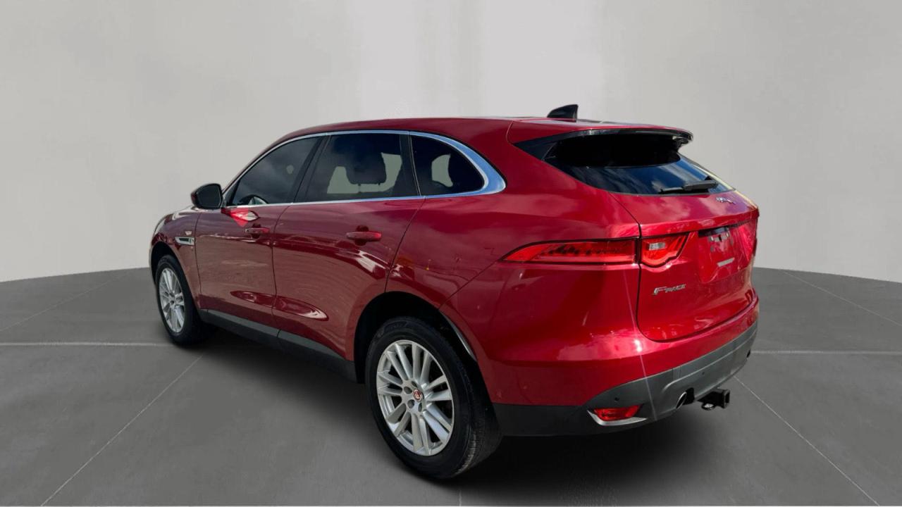 2020 Jaguar F-pace Prestige Red vin: SADCK2GX4LA642987
