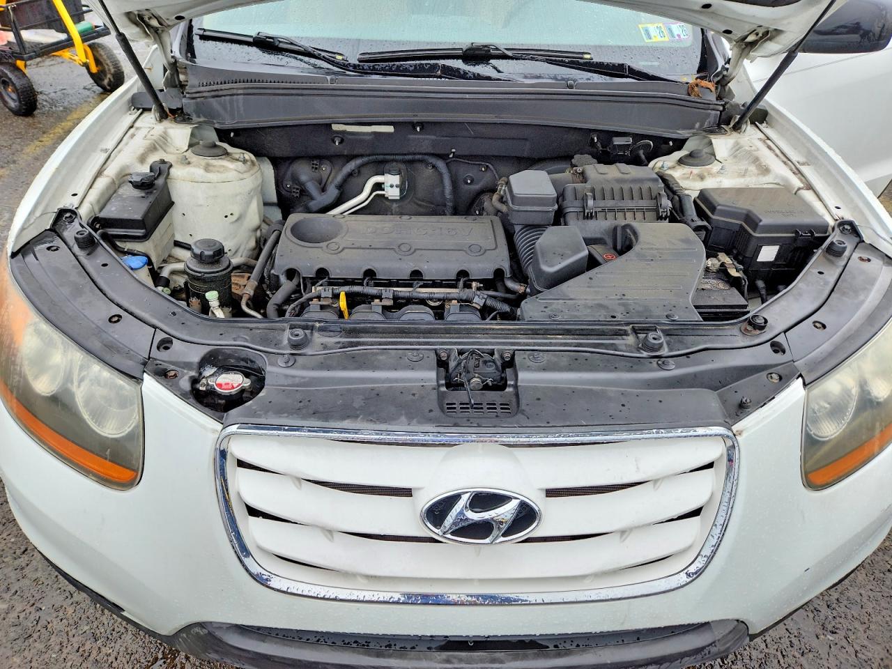 2010 Hyundai Santa Fe Gls White vin: 5NMSG3AB3AH388901