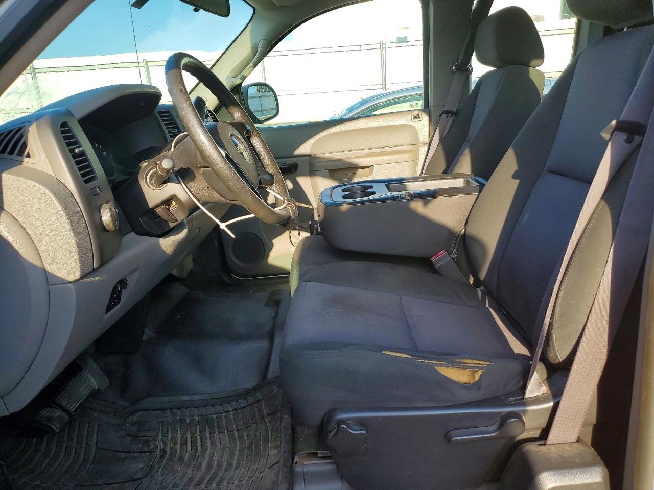 2012 Chevrolet Silverado C1500 White vin: 1GCRCPEA8CZ231043