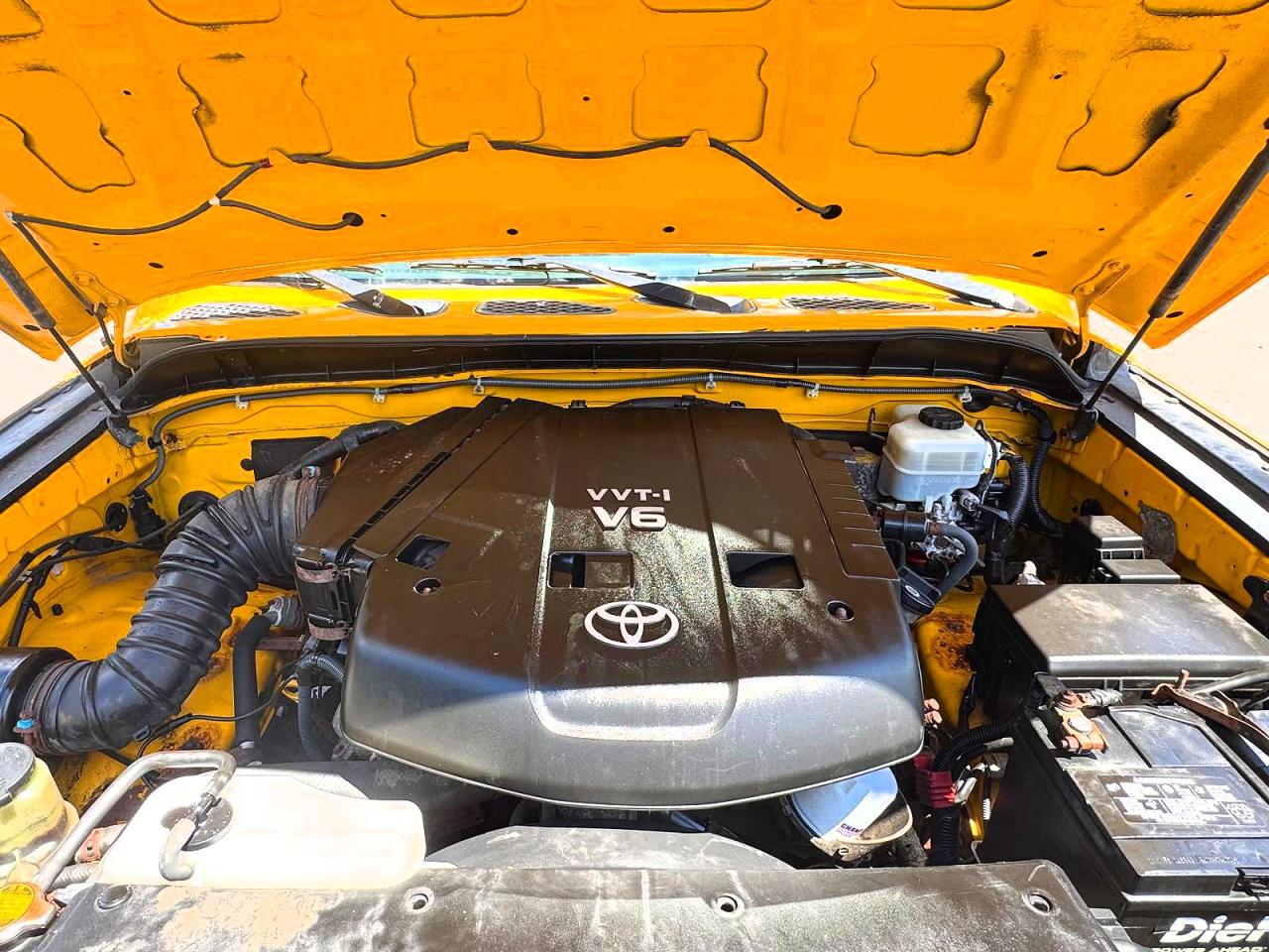 2007 Toyota Fj Cruiser Base Yellow vin: JTEBU11F470029965