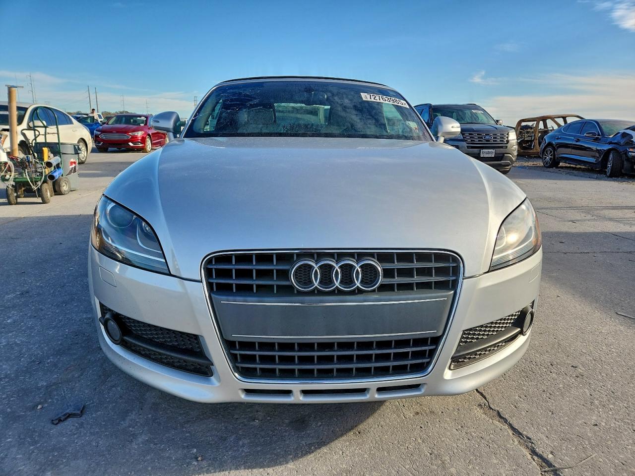 2009 Audi Tt Silver vin: TRULF38J591014502