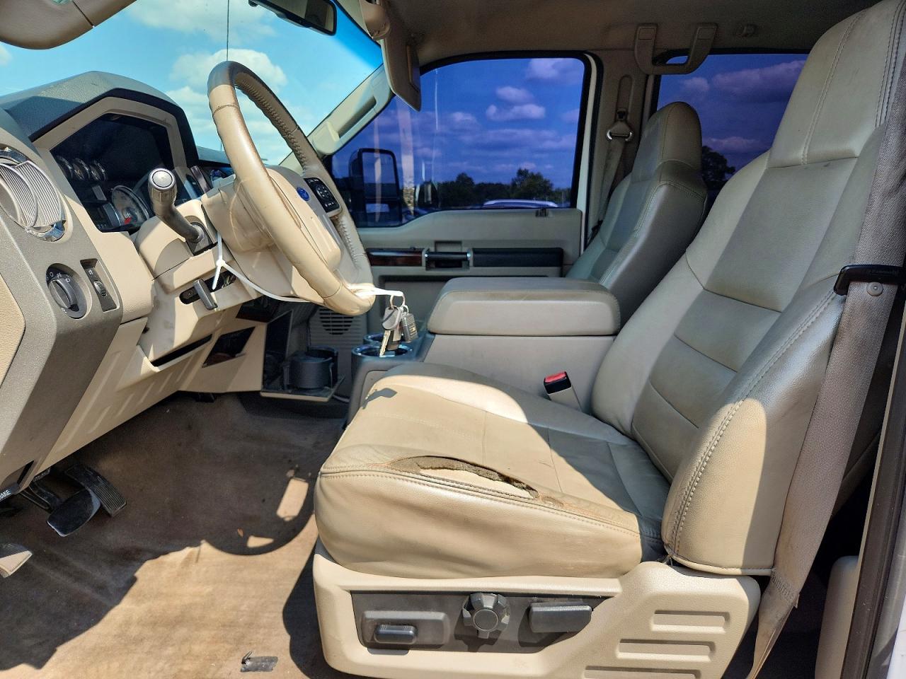 2010 Ford F350 Super Duty White vin: 1FTWW3BR5AEB33993