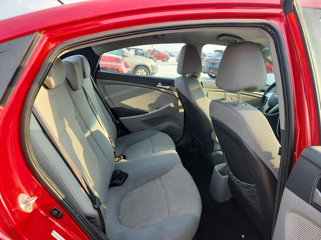 2013 Hyundai Accent Gls Red vin: KMHCT4AE0DU375631