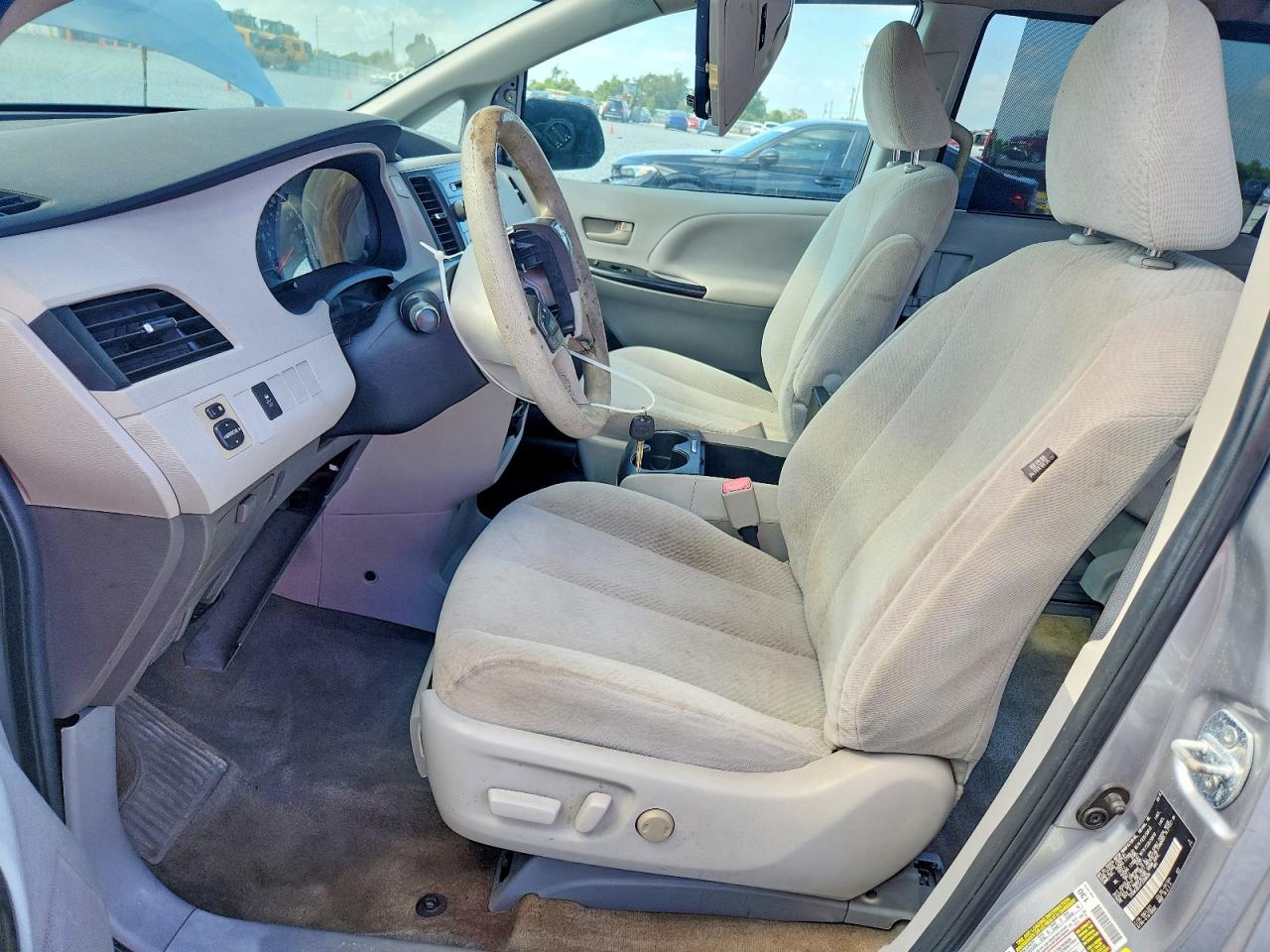 2015 Toyota Sienna Sport Silver vin: 5TDXK3DC4FS598694