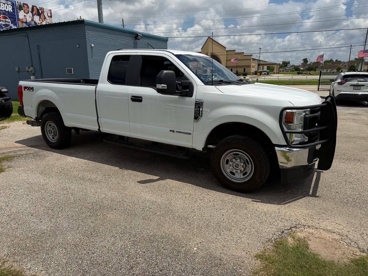 2022 Ford F250 Super Duty White vin: 1FT8X2BT0NED76712