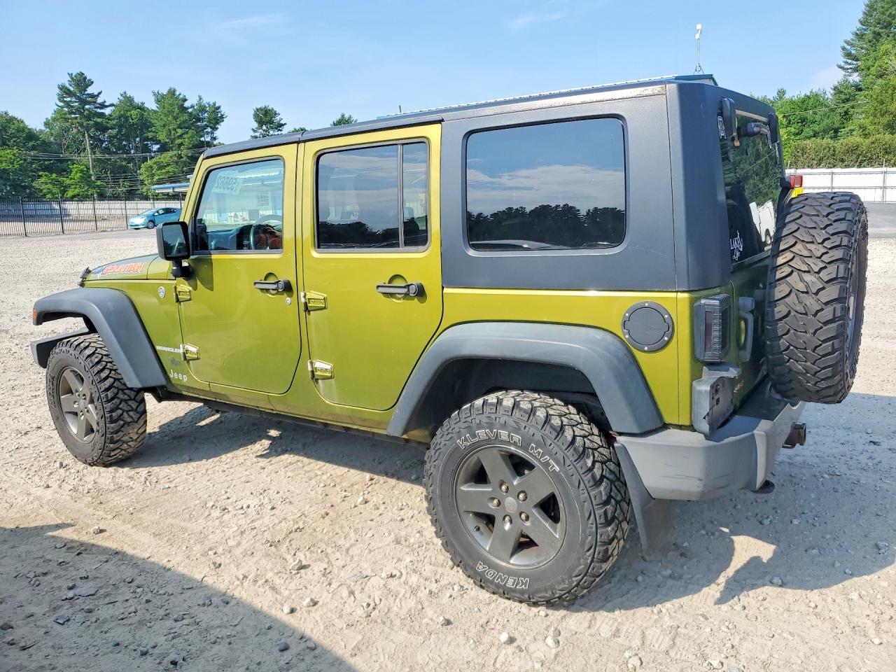 2010 Jeep Wrangler Unlimited Sport Green vin: 1J4BA3H17AL201246