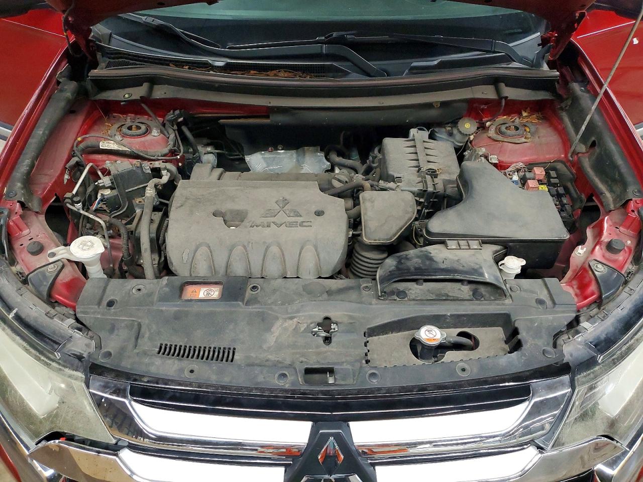 2018 Mitsubishi Outlander Se Красный vin: JA4AZ3A31JZ057013