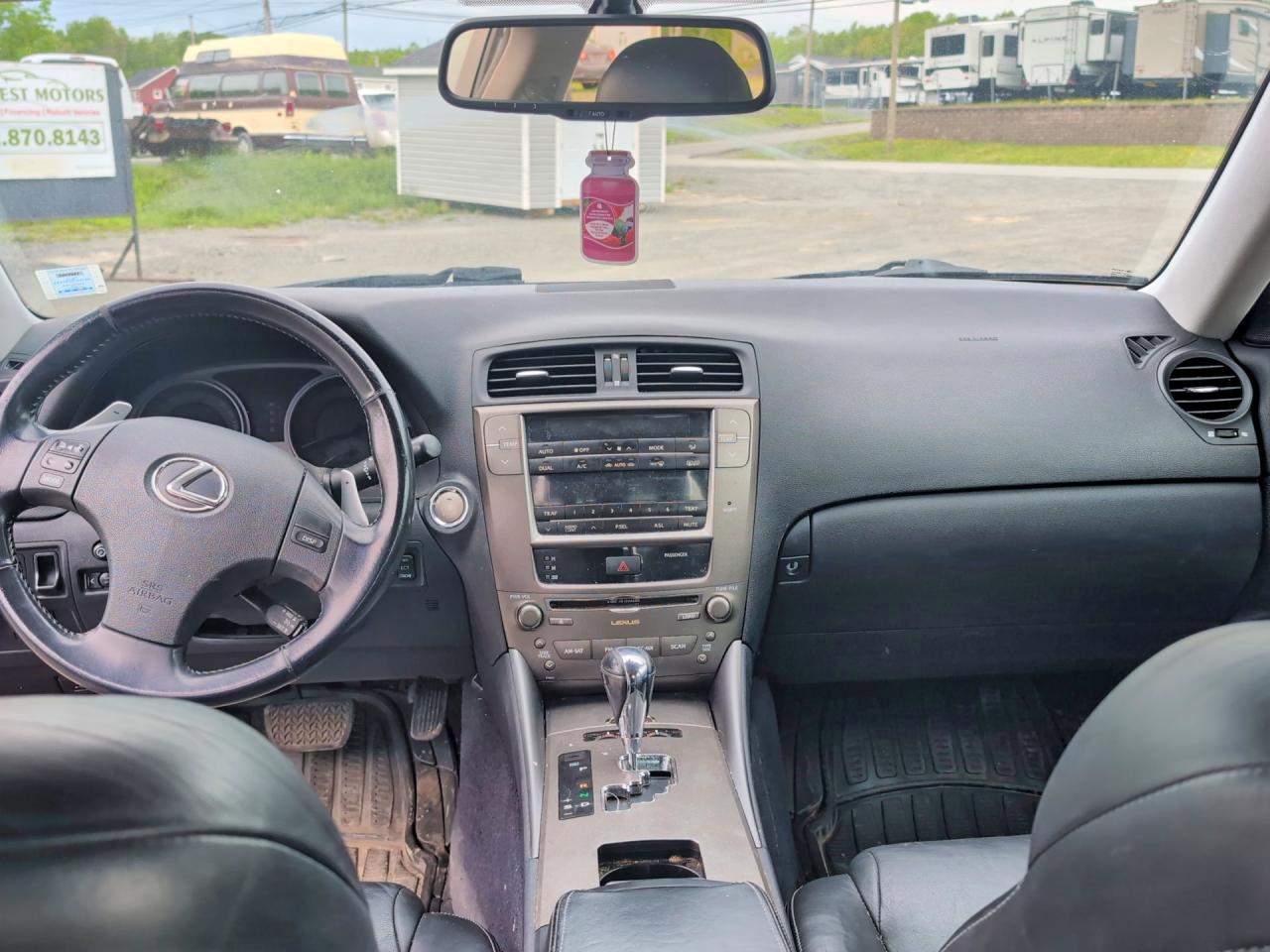 2009 Lexus Is 350 Black vin: JTHBE262295021834