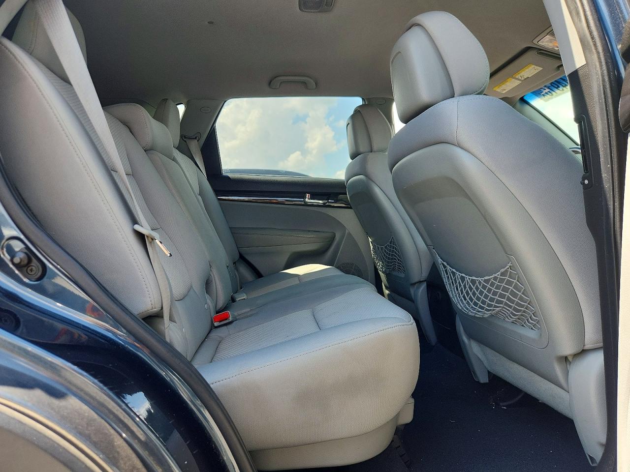 2011 Kia Sorento Lx Синий vin: 5XYKT4A12BG116909
