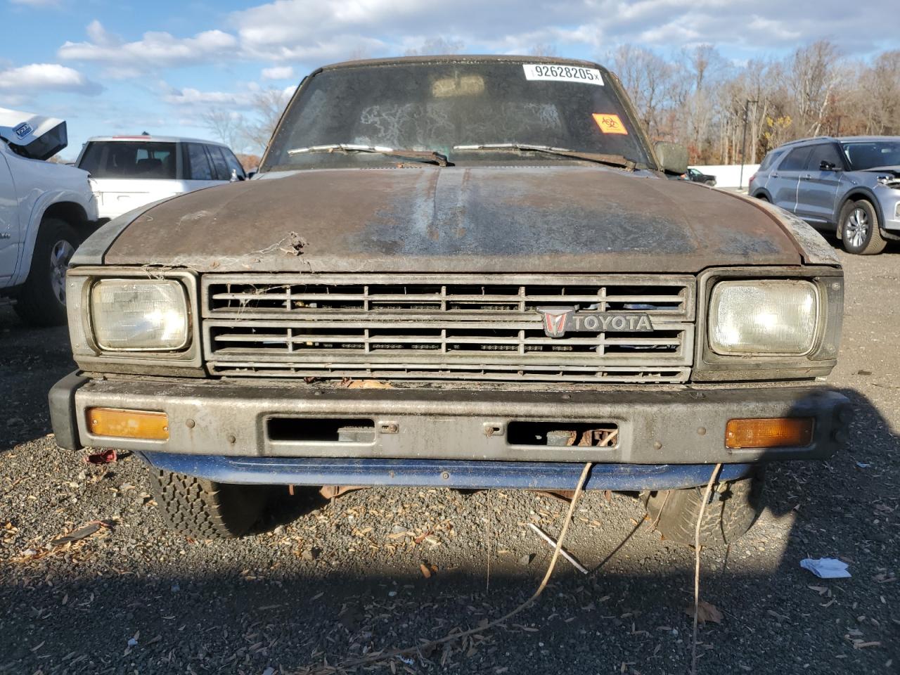 1983 Toyota Pickup 1/2 Ton Rn44 Blue vin: JT4RN44RXD1155356