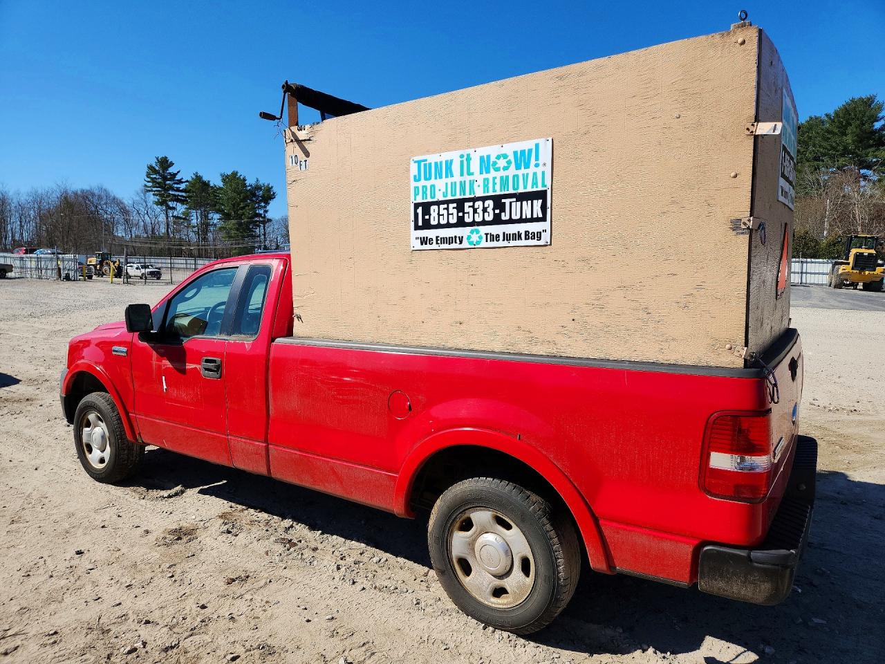 2007 Ford F150 Red vin: 1FTRF12207NA25536