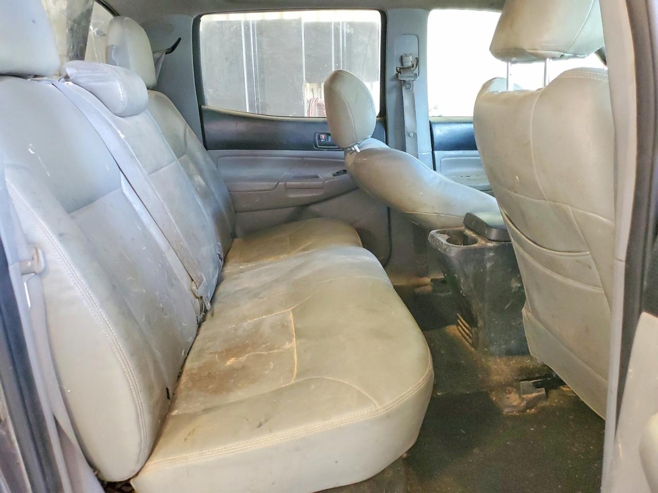 2013 Toyota Tacoma Double Cab Gray vin: 3TMJU4GN9DM147356