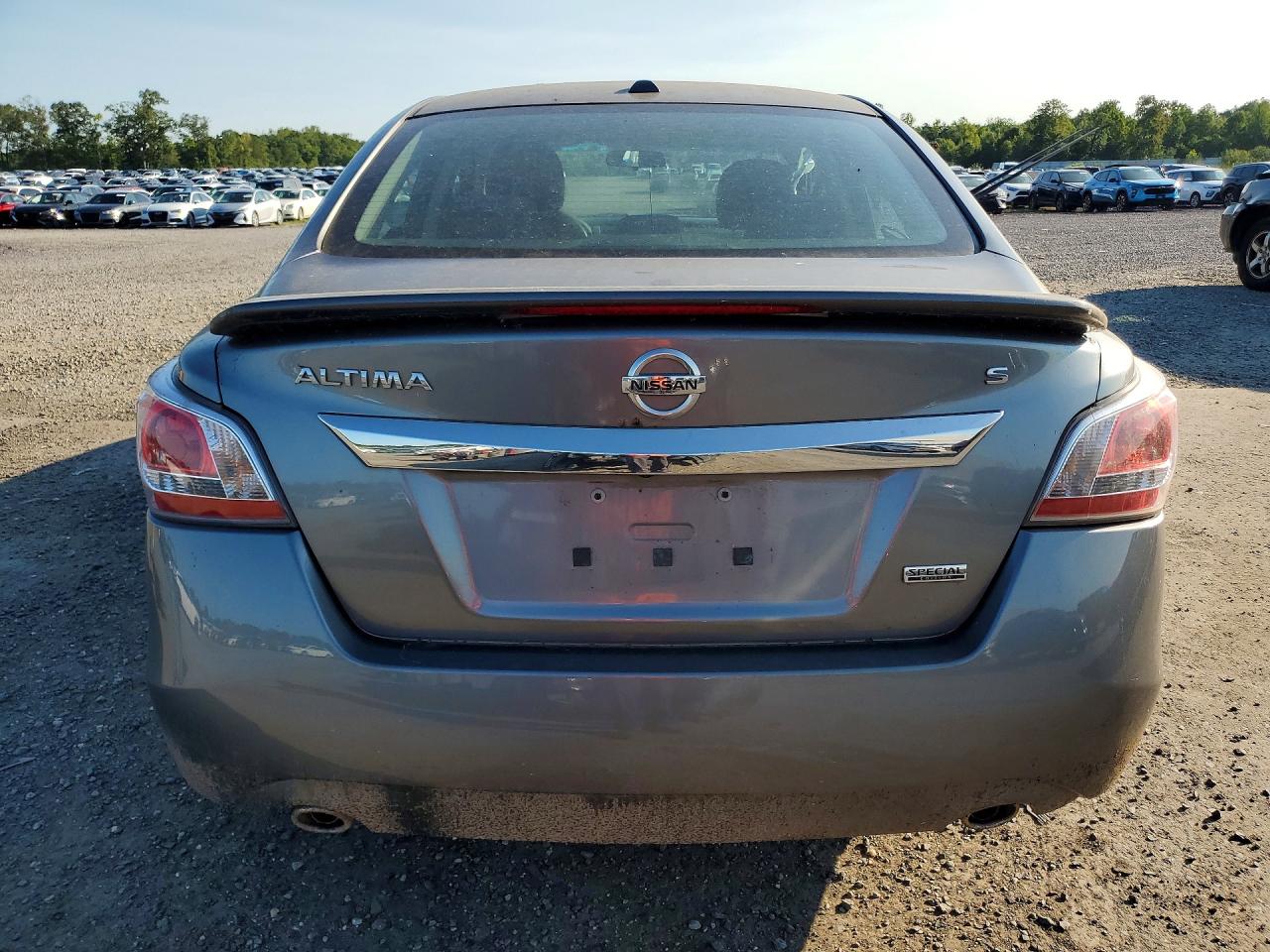 2015 Nissan Altima 2.5 S Gray vin: 1N4AL3AP0FC582378