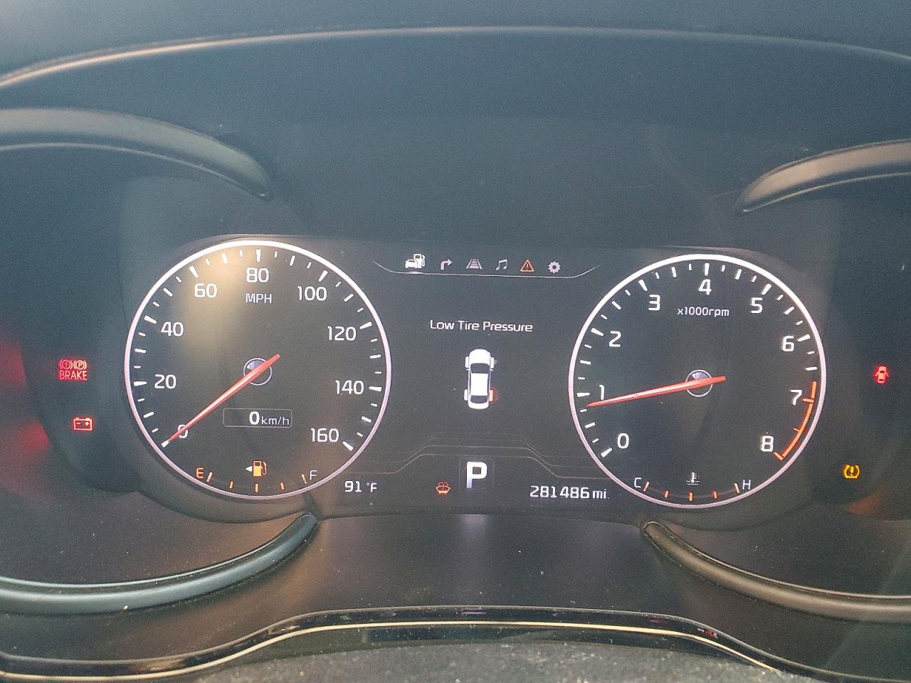 2015 Kia K900 Luxury Серебряный vin: KNALW4D48F6017096