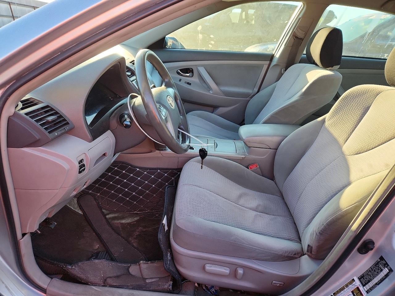 2011 Toyota Camry Base Silver vin: 4T1BF3EK2BU181080