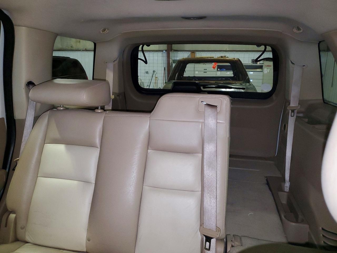 2008 Ford Explorer Eddie Bauer White vin: 1FMEU74EX8UA01164