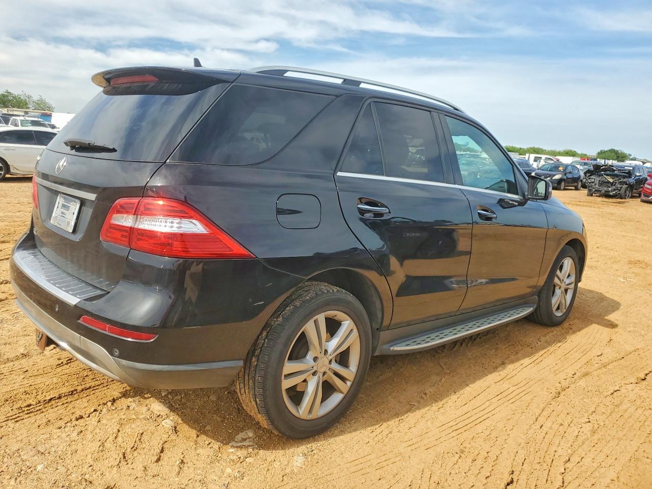 2013 Mercedes-benz Ml 350 Черный vin: 4JGDA5JB6DA162156